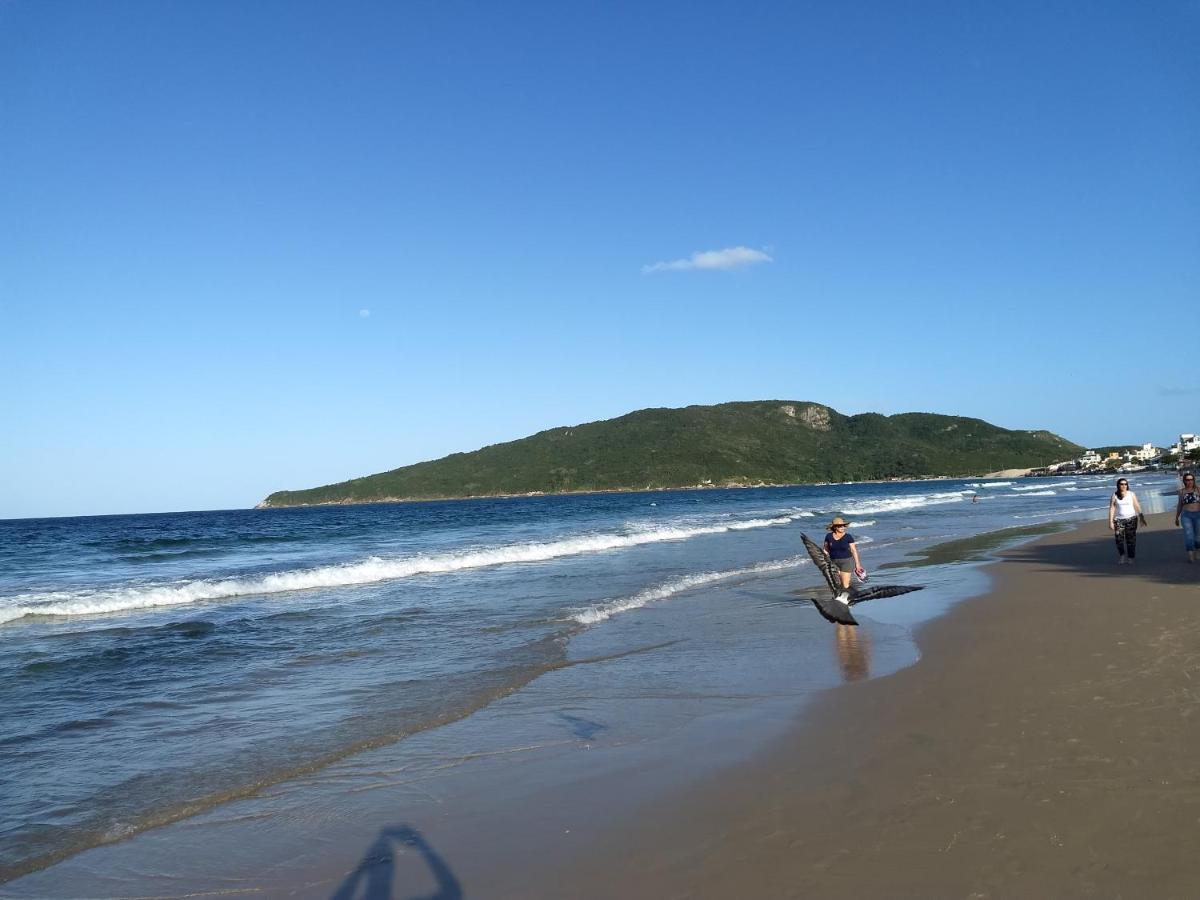 Apto 2 QTOs com Suíte próximo a Praia e Centrinho Florianopolis Exterior foto